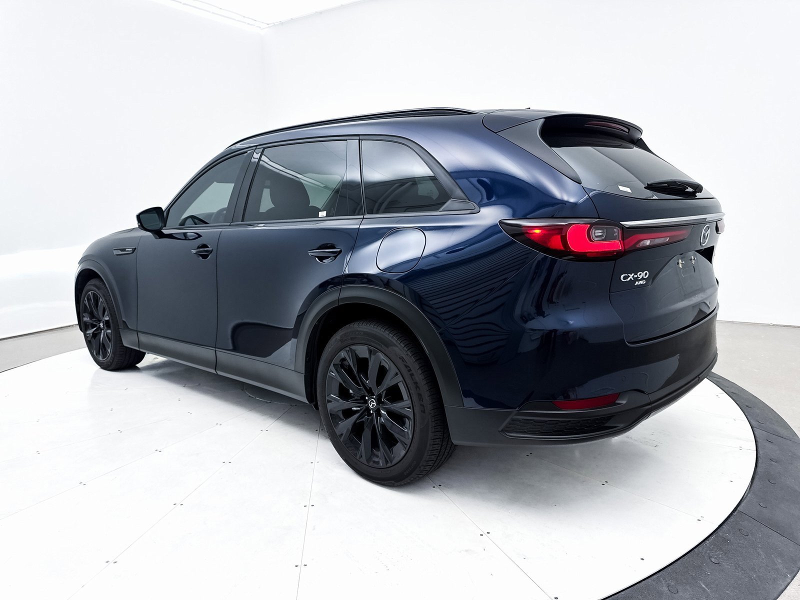 Certified 2025 MAZDA CX-90 Plug-In Hybrid w/Premium Sport image 19