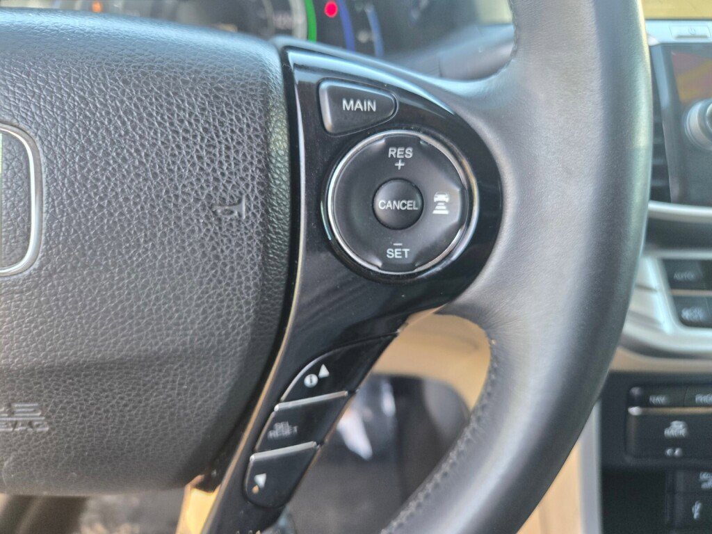 Used 2015 Honda Accord Touring image 23