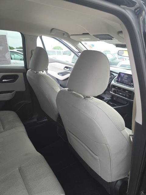 Used 2025 Nissan Rogue SV AWD/4WD image 26