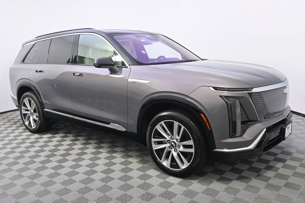 New 2026 Cadillac Vistiq Luxury w/ LPO, Floor Liner Package image 8