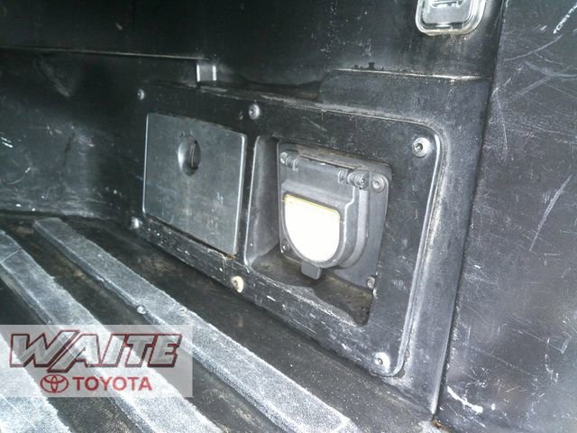 Used 2021 Toyota Tacoma TRD Sport w/ TRD Premium Sport Package image 5