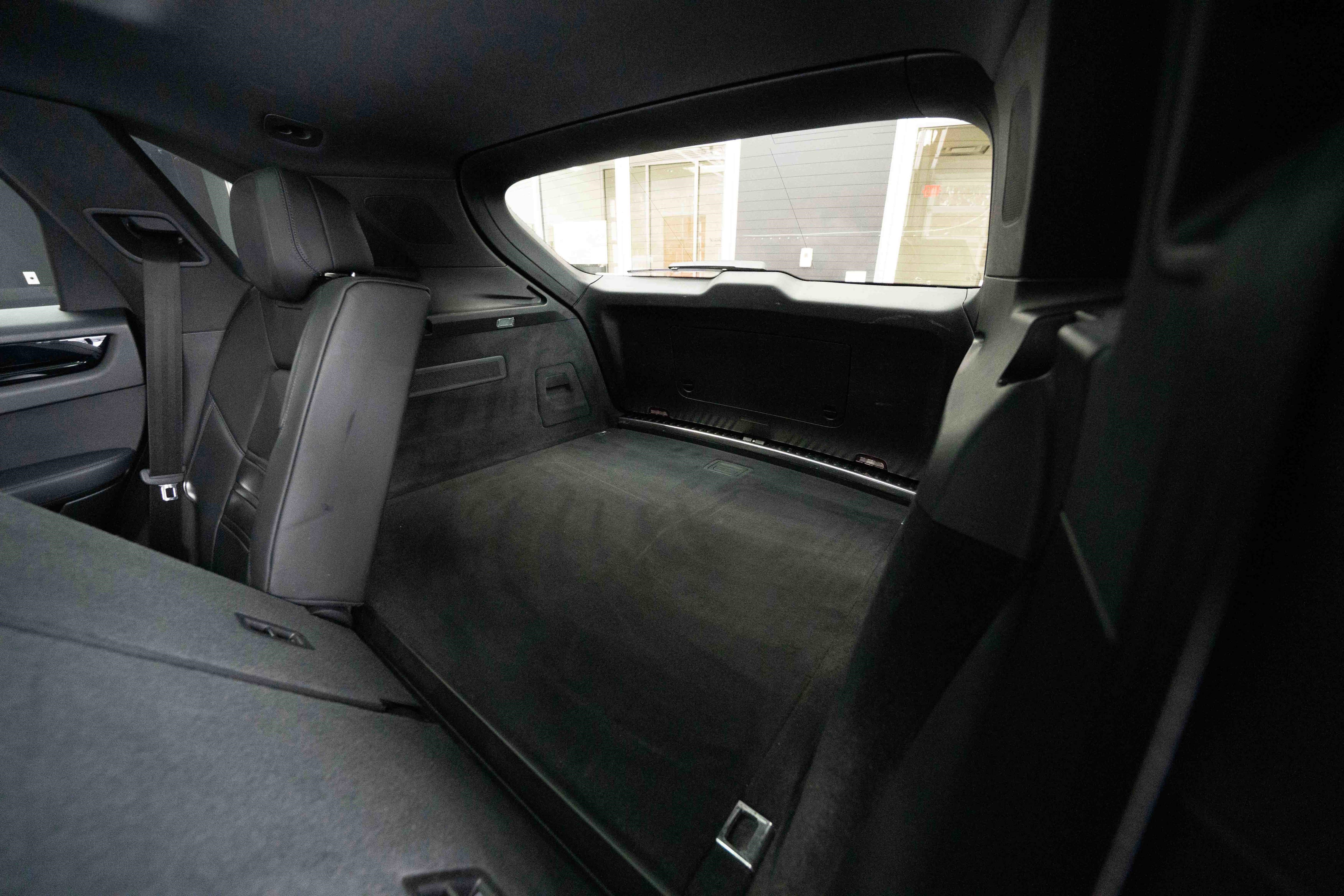 Used 2023 Porsche Cayenne image 24