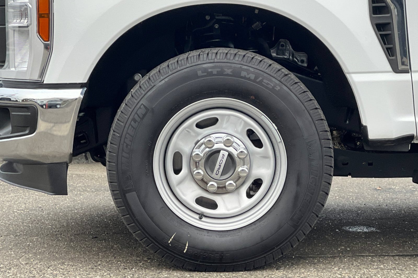Used 2024 Ford F250 XL w/ XL Chrome Package image 23