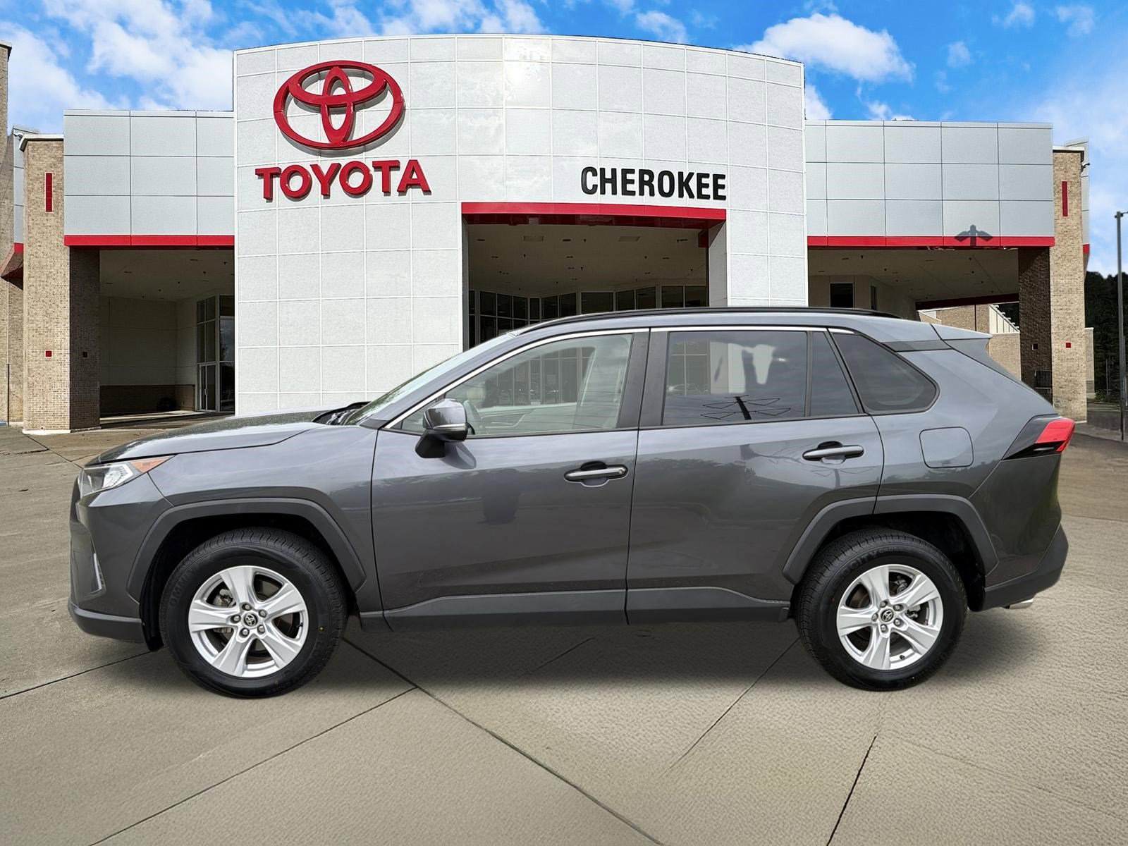 Used 2020 Toyota RAV4 XLE w/ Convenience Package AWD/4WD image 8