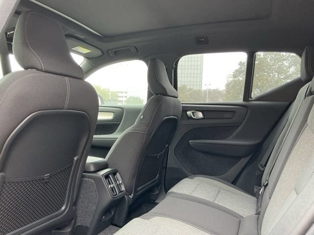 New 2026 Volvo XC40 B4 Core FWD image 26