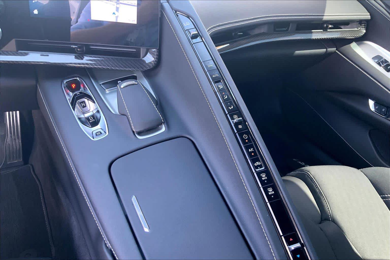 Used 2024 Chevrolet Corvette Z06 RWD image 35