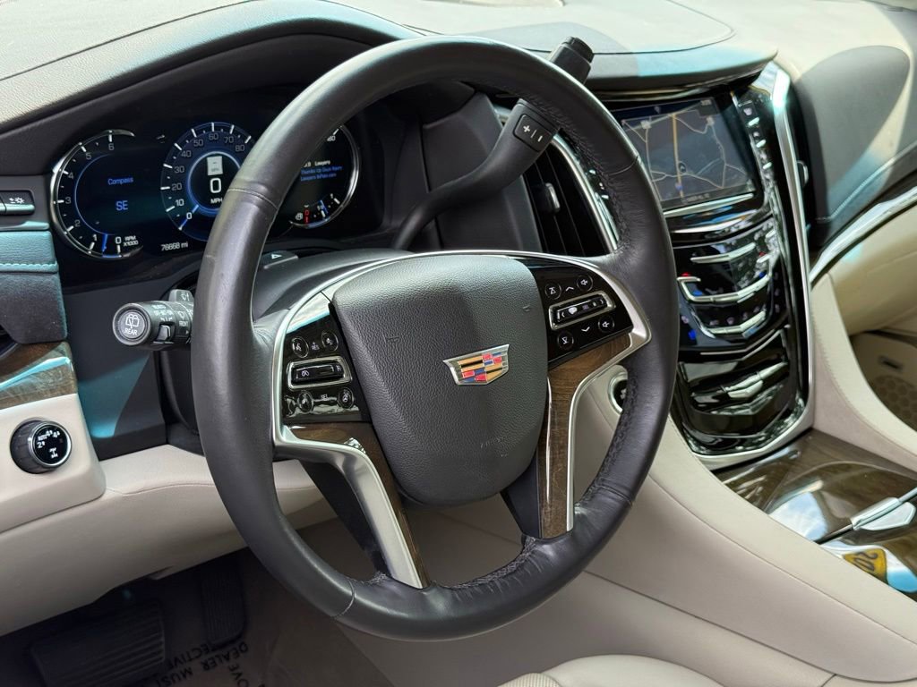 Used 2020 Cadillac Escalade Premium Luxury AWD/4WD image 26