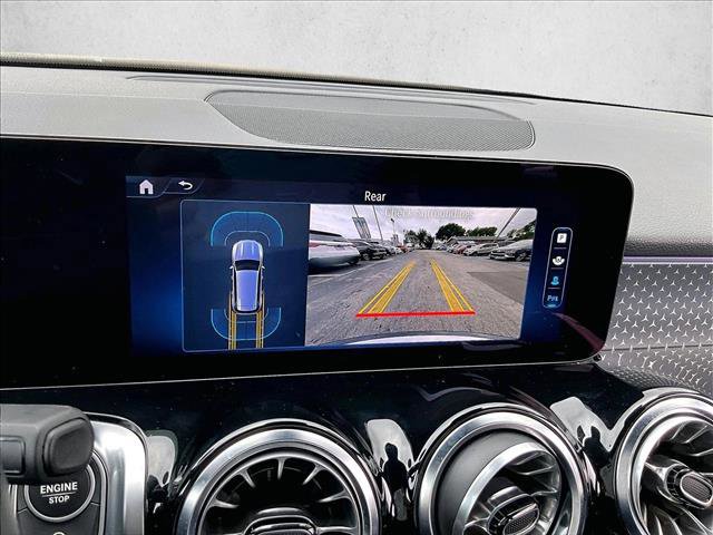 Used 2024 Mercedes-Benz GLB 250 4MATIC image 22