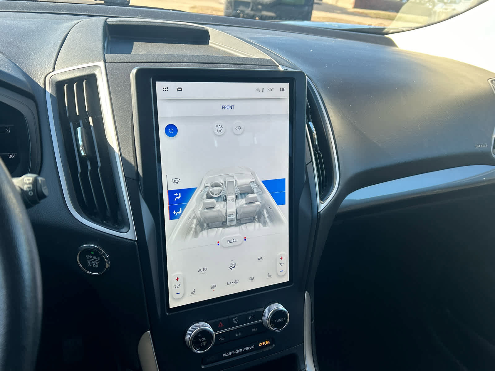 Used 2023 Ford Edge SEL image 30