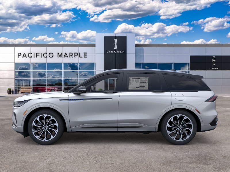 New 2026 Lincoln Nautilus Reserve AWD/4WD image 3