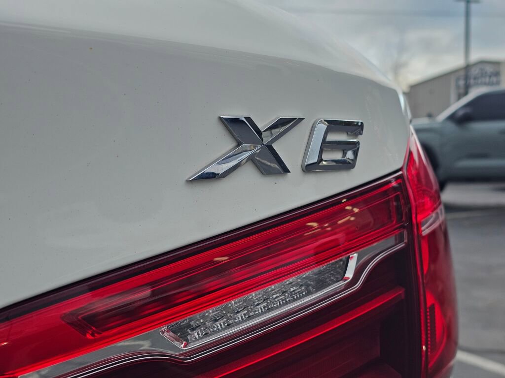 Used 2017 BMW X6 xDrive35i image 14