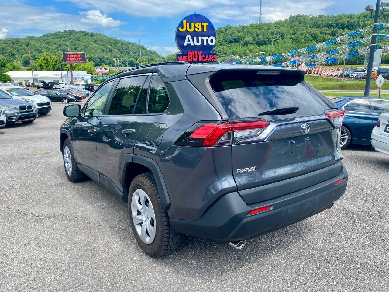 Used 2019 Toyota RAV4 LE w/ All Weather Liner Package AWD/4WD image 5