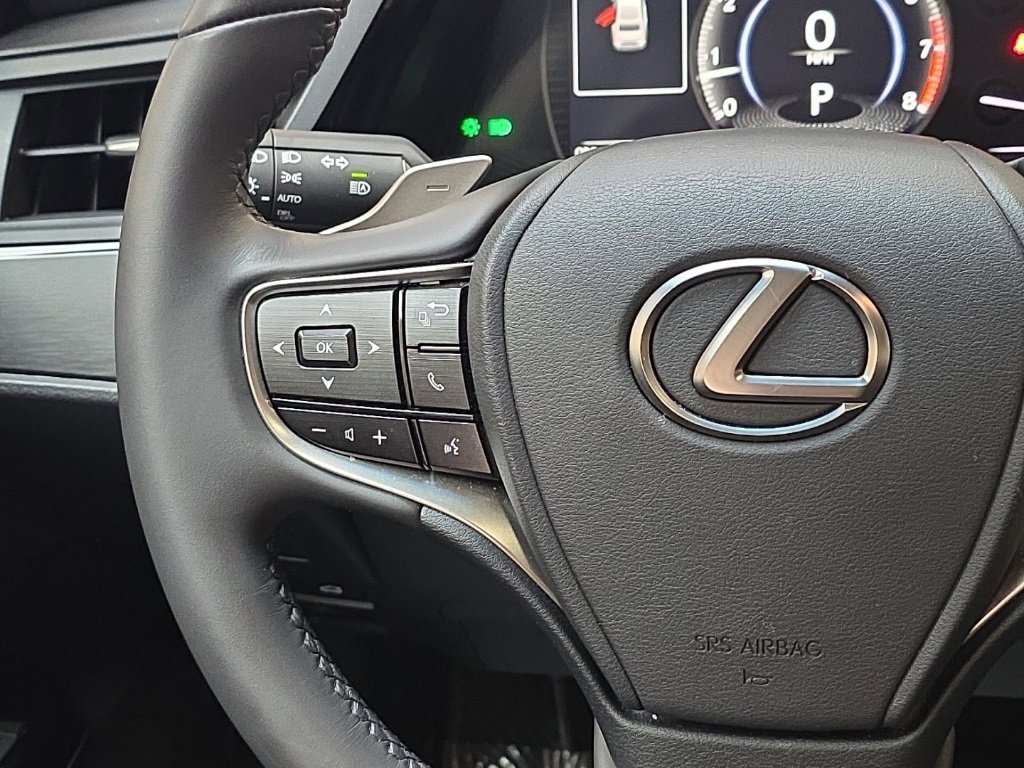 Used 2023 Lexus ES 350 w/ Accessory Package (Z1) image 17