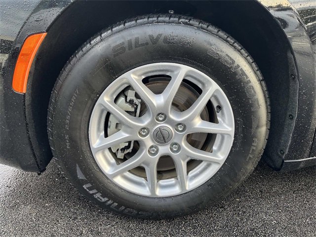 Used 2024 Chrysler Voyager LX image 11