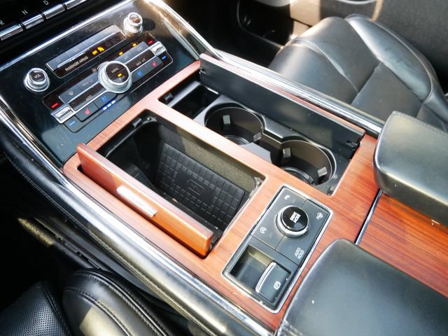 Used 2020 Lincoln Navigator L Reserve w/ Equipment Group 208A Reserve AWD/4WD image 19