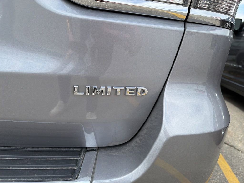 Used 2021 Jeep Grand Cherokee Limited w/ Luxury Group II AWD/4WD image 16
