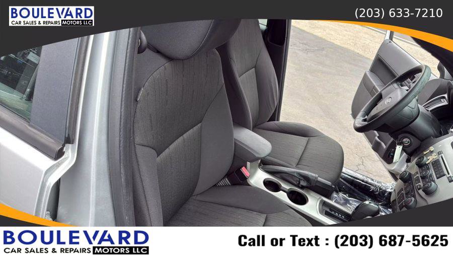 Used 2010 Ford Focus SE image 33