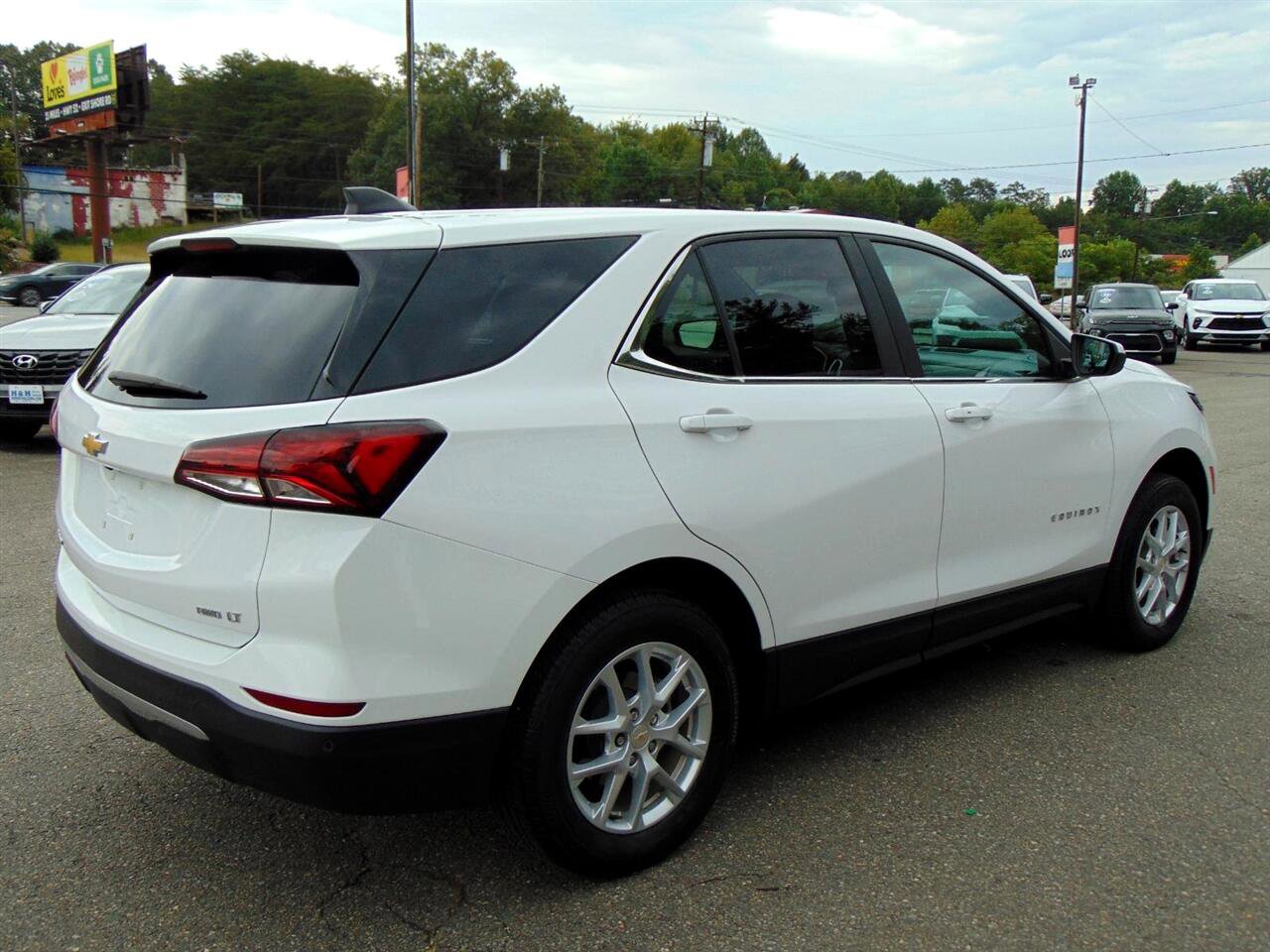 Used 2024 Chevrolet Equinox LT image 5
