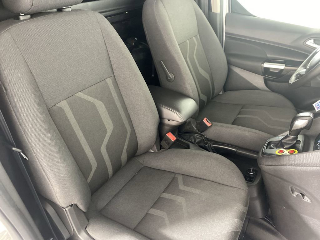 Used 2018 Ford Transit Connect XLT image 28