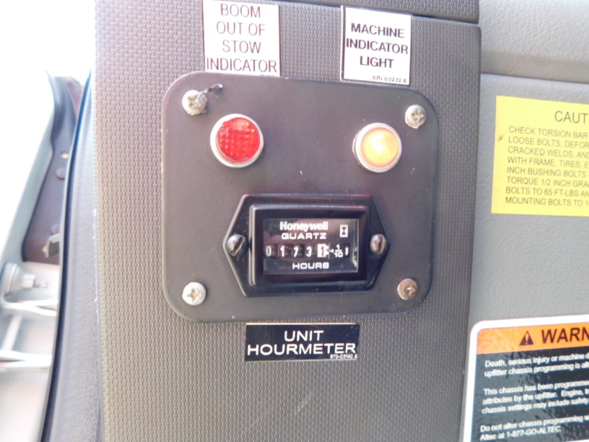 Used 2011 Ford F550 Luxury w/ PWR Equipment Group RWD image 19