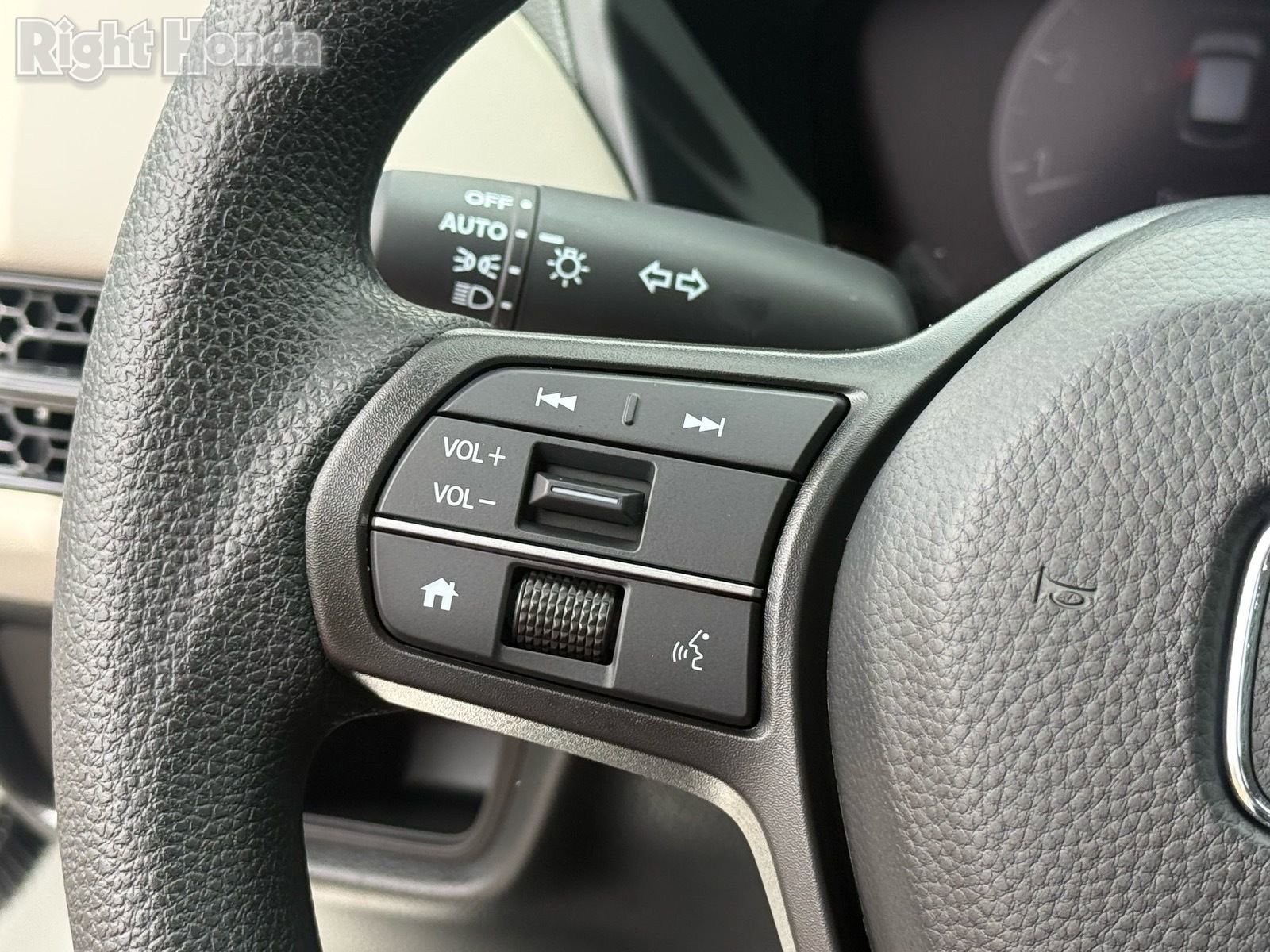 Used 2026 Honda HR-V LX image 17