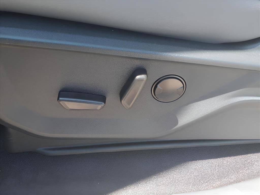 New 2025 Ford F150 Lightning Flash image 7