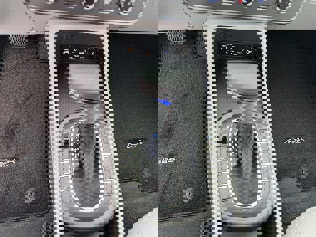 New 2026 Hyundai Kona SE image 10