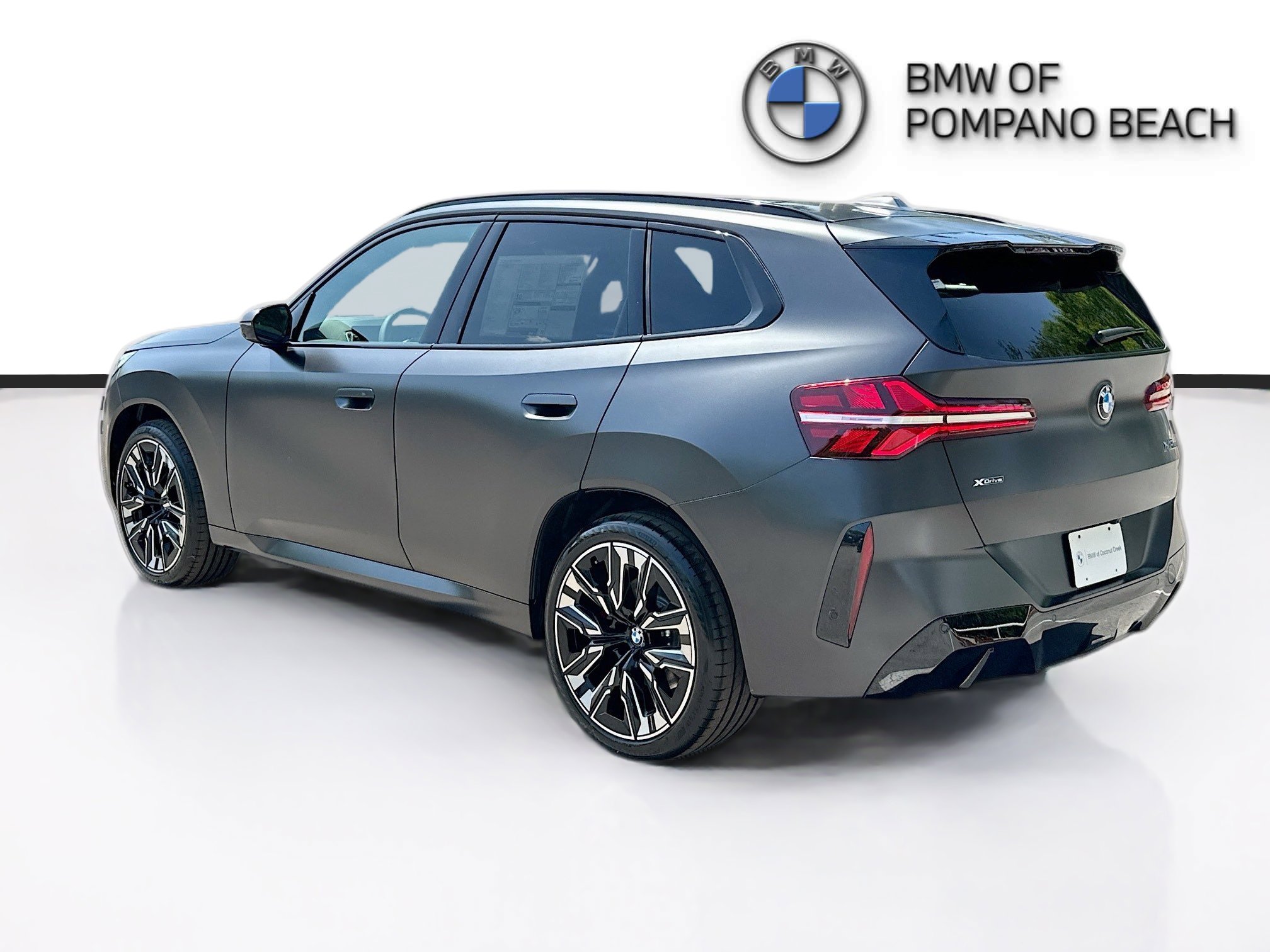 Used 2025 BMW X3 xDrive30i w/ Premium Package AWD/4WD image 5