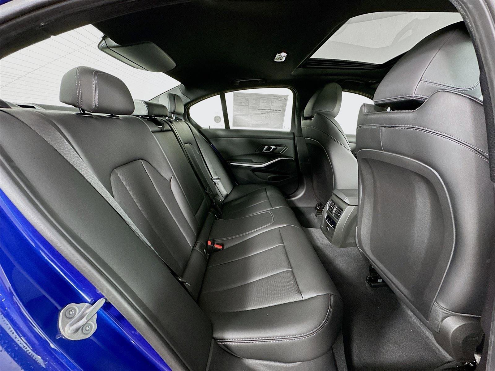 New 2026 BMW 330i xDrive Sedan w/ M Sport Package image 28