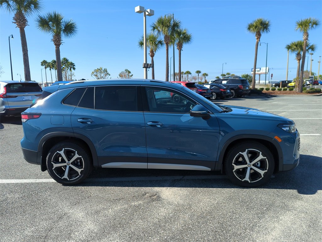 New 2026 Volkswagen Tiguan SE image 3