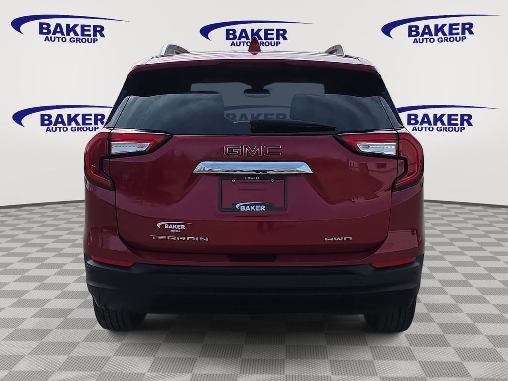 Used 2024 GMC Terrain SLE w/ Driver Convenience Package image 6