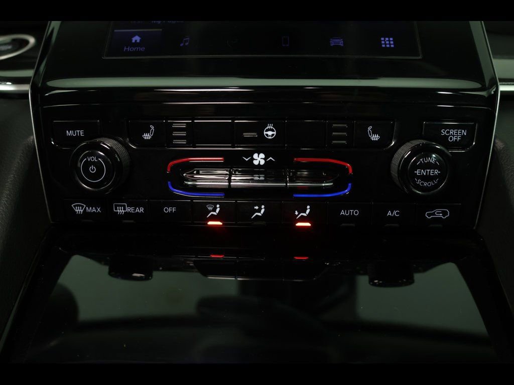 Used 2022 Jeep Grand Cherokee L Laredo w/ Luxury Tech Group I image 14