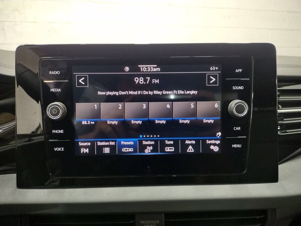 New 2025 Volkswagen Jetta SE image 24