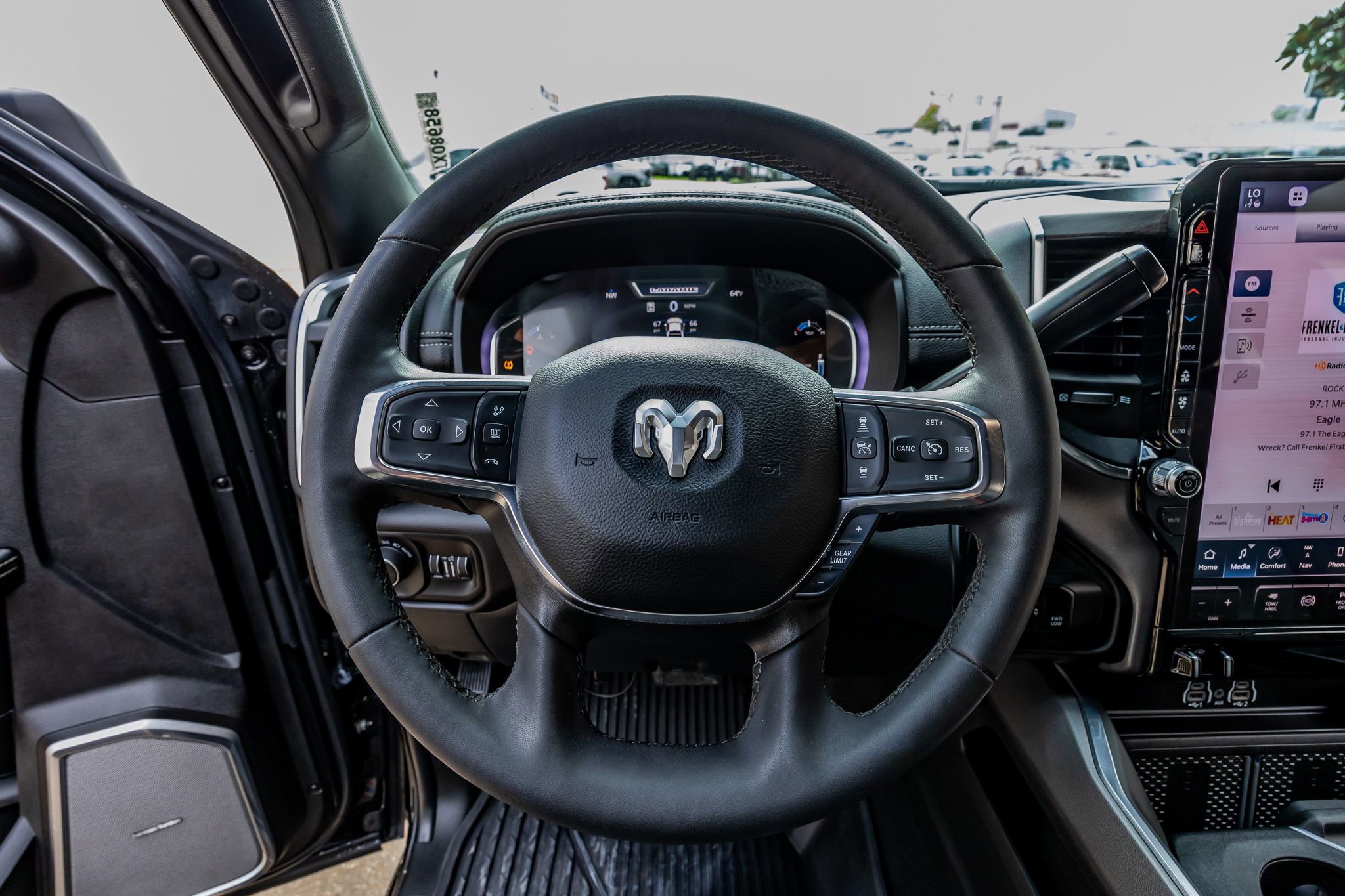 Used 2025 RAM 3500 Laramie image 19