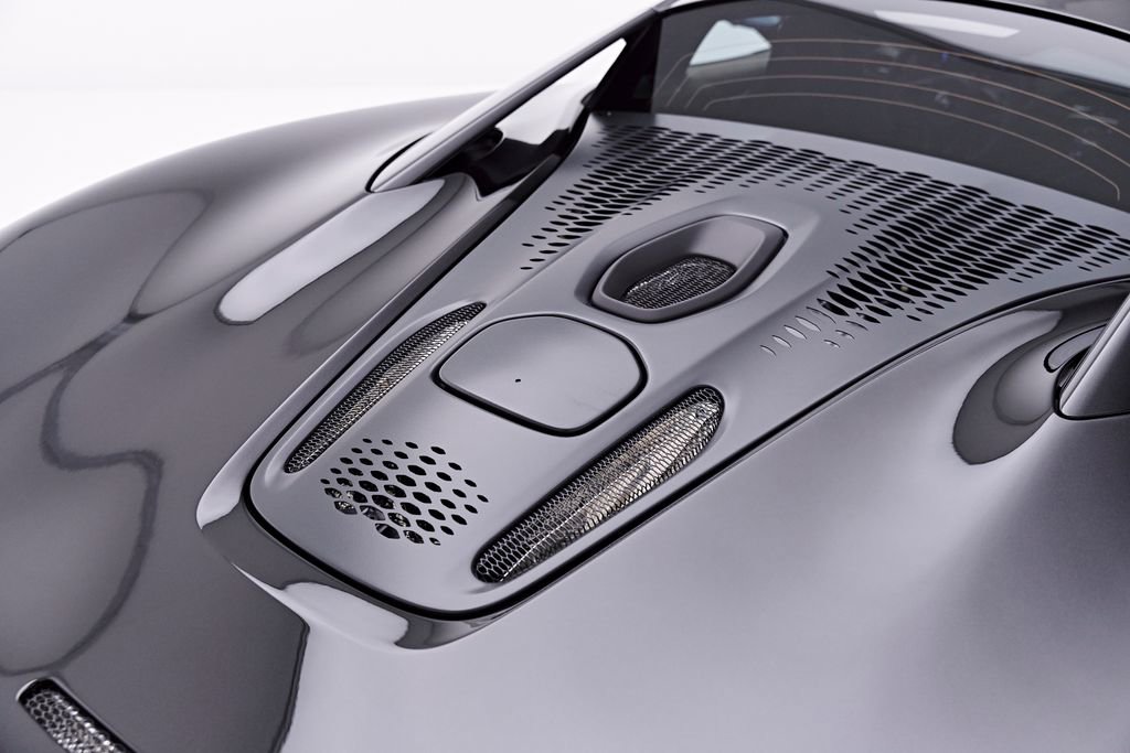 Used 2026 McLaren Artura RWD image 39