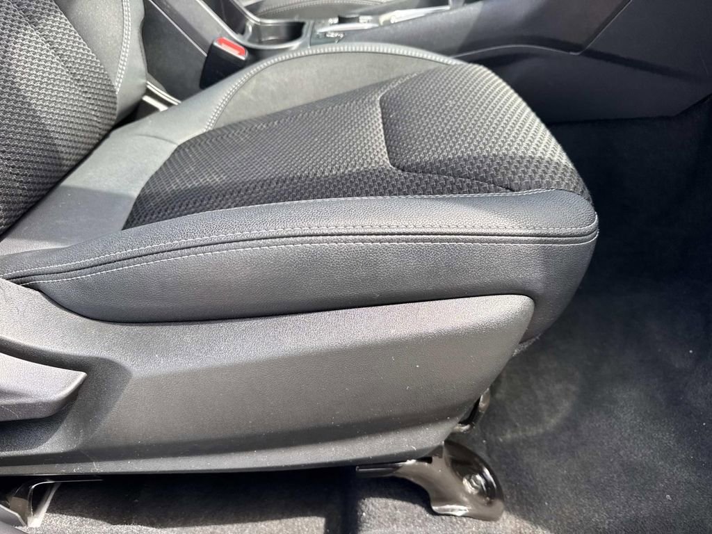 Used 2022 Subaru Forester Premium AWD/4WD image 12