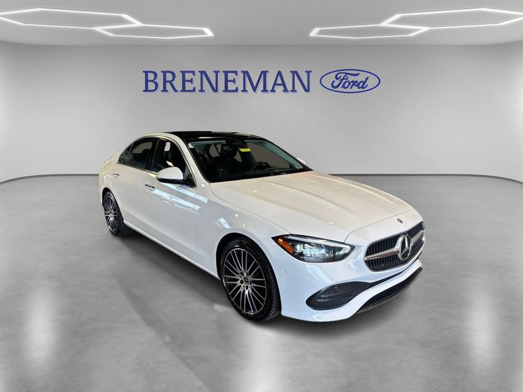 Used 2023 Mercedes-Benz C 300 Sedan image 3