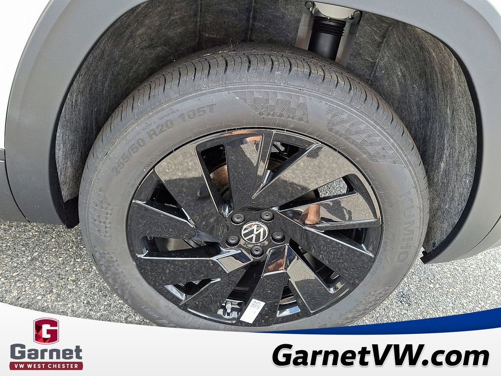 New 2026 Volkswagen Atlas Cross Sport SE image 6