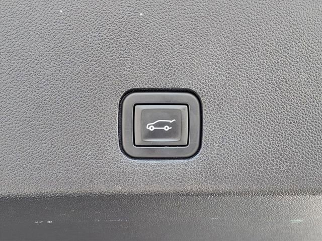 Used 2023 Cadillac XT6 Sport w/ Technology Package AWD/4WD image 12