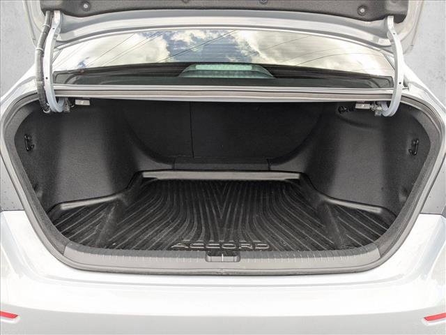 Used 2025 Honda Accord SE image 6
