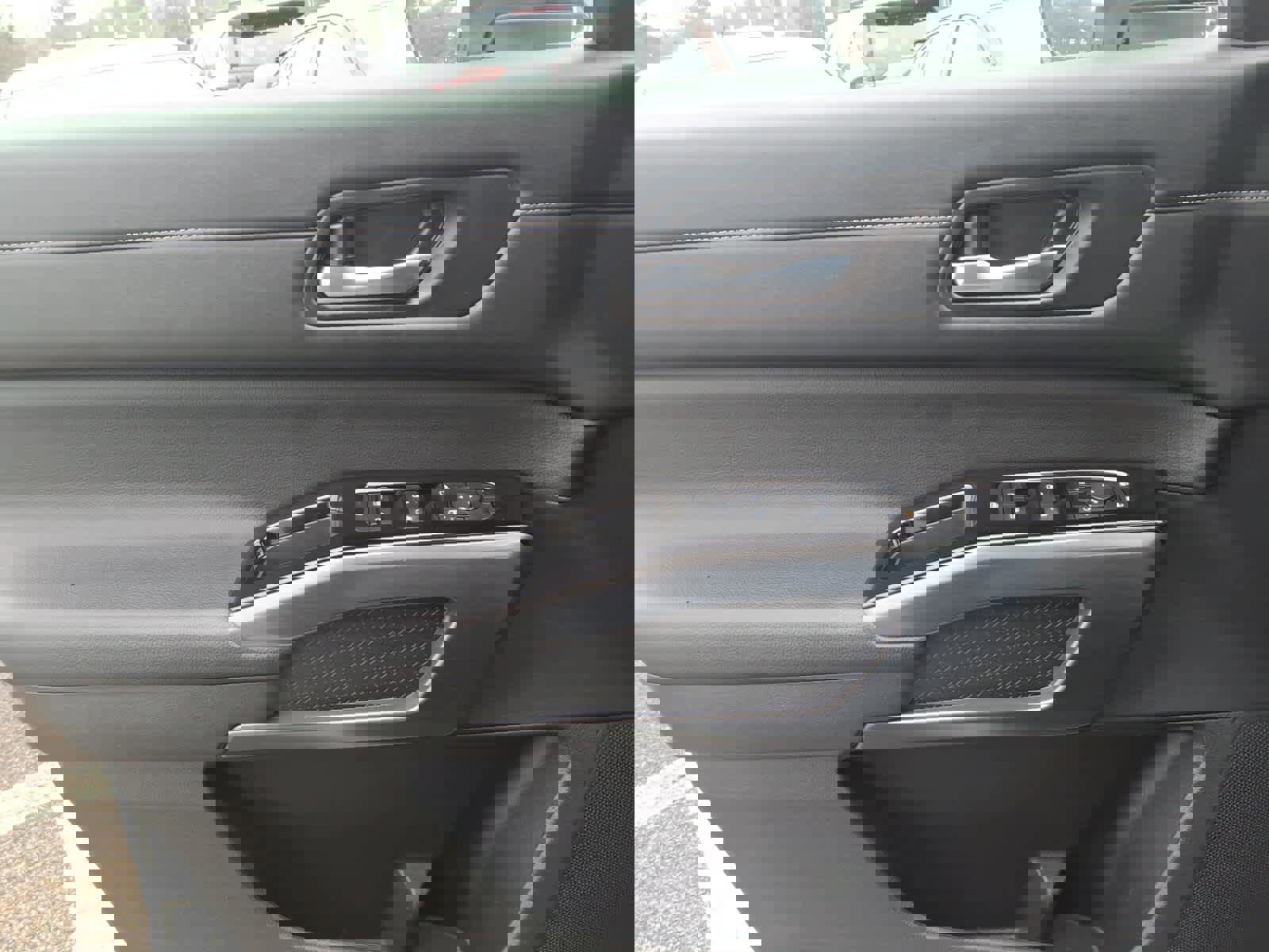 Used 2023 Nissan Pathfinder SL w/ SL Premium Package image 15