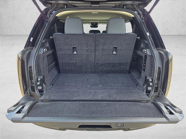 Certified 2023 Land Rover Range Rover Long Wheelbase SE image 6