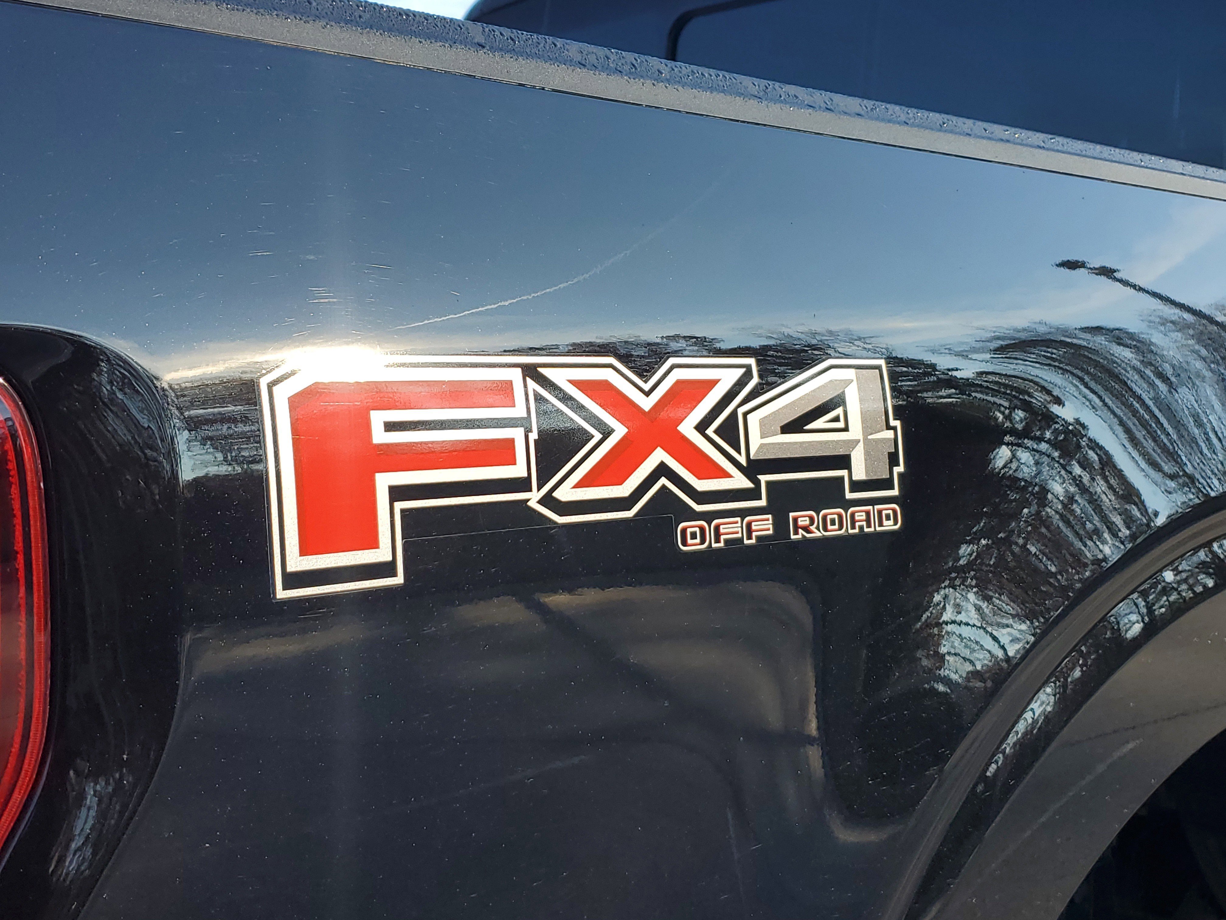 Used 2023 Ford F150 Lariat w/ FX4 Off-Road Package image 7