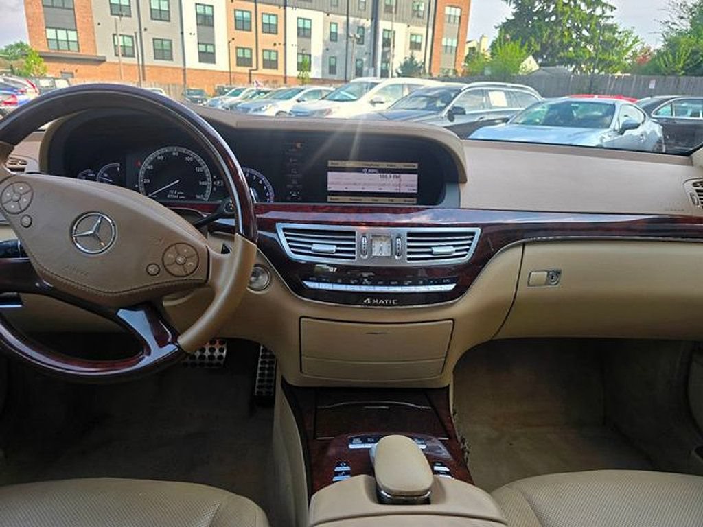 Used 2013 Mercedes-Benz S 550 4MATIC image 26