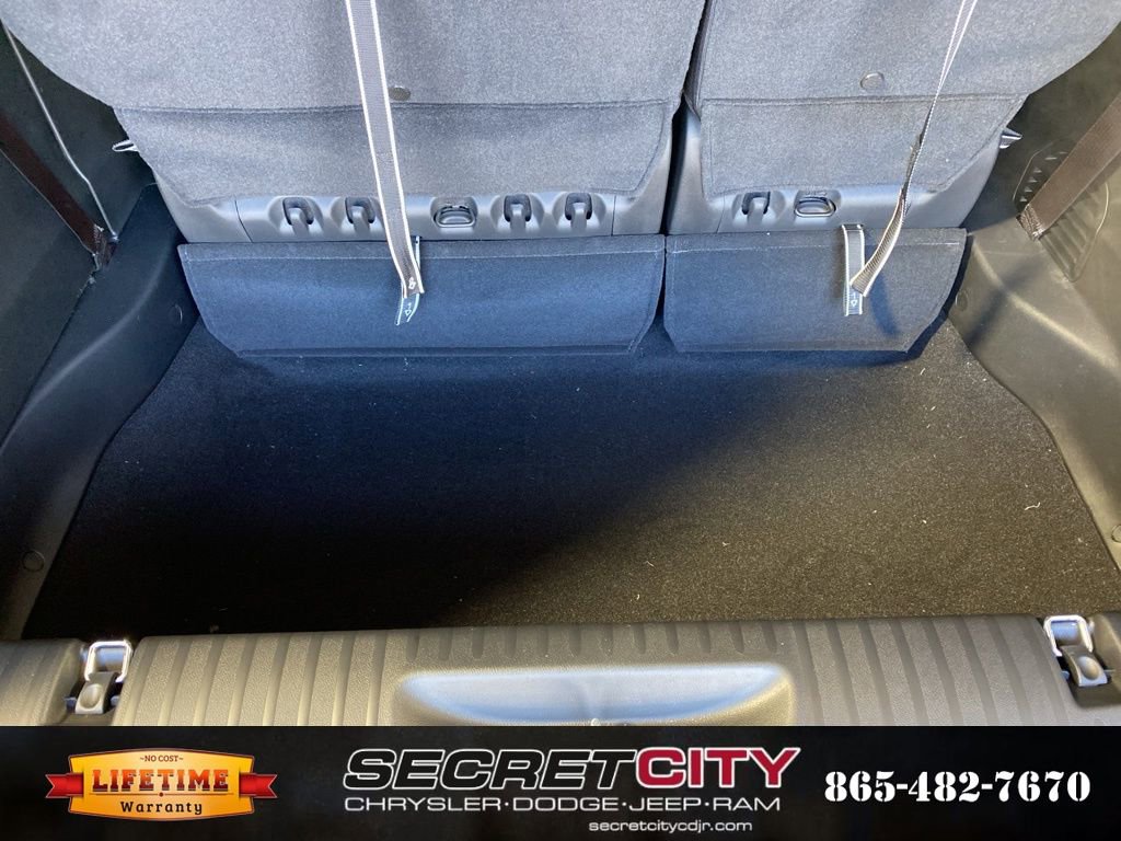 New 2026 Chrysler Pacifica Select image 37