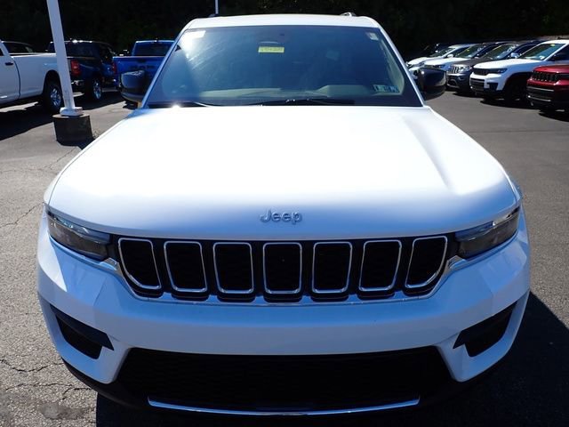 New 2025 Jeep Grand Cherokee Laredo w/ Luxury Tech Group I image 10