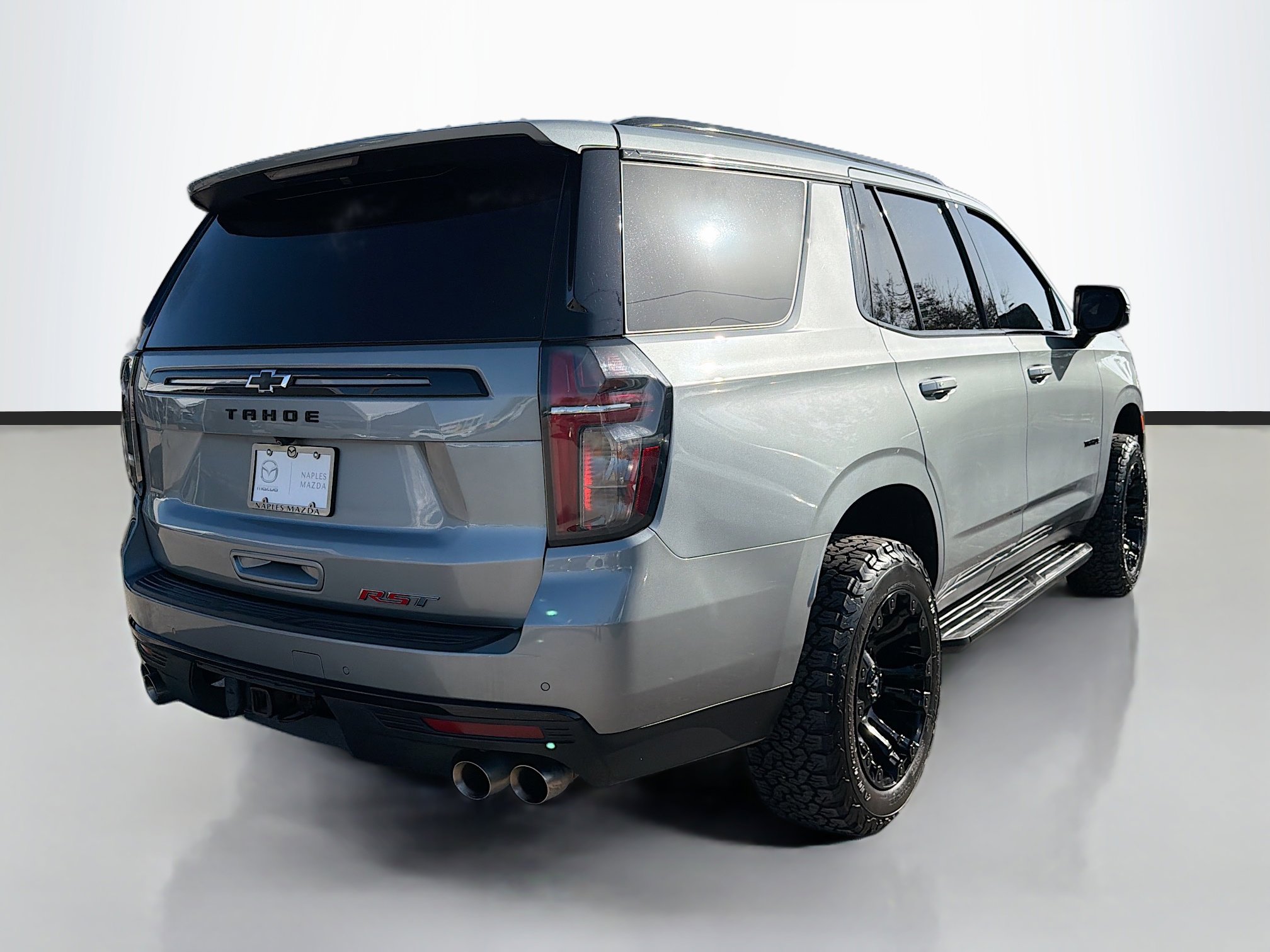 Used 2024 Chevrolet Tahoe RST w/ Sport Performance Package image 3