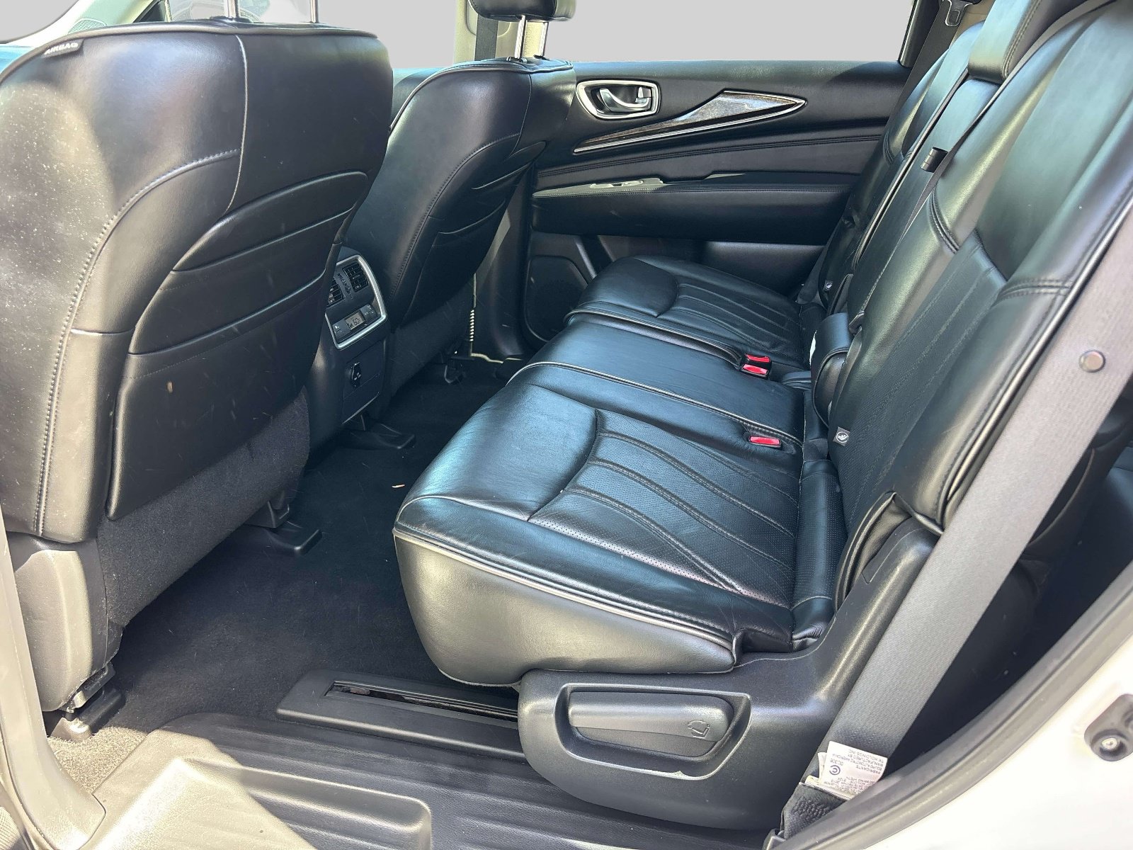 Used 2015 INFINITI QX60 Luxe w/ Premium Plus Package AWD/4WD image 7