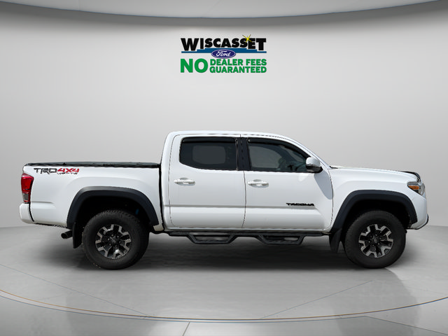 Used 2017 Toyota Tacoma TRD Off-Road w/ Premium & Technology Package AWD/4WD image 5