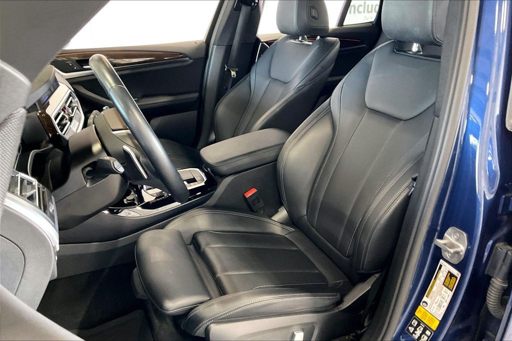 Used 2022 BMW X3 xDrive30i AWD/4WD image 3